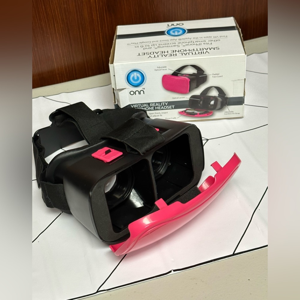 Virtual Reality Smartphone Headset - Pink